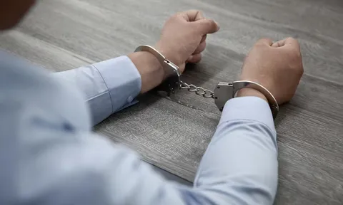 Truy tố nam tài xế 26 lần lẻn vào phòng ngủ nữ “đại gia” để gây án
