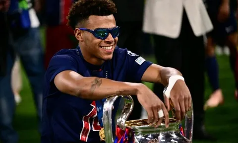 Arsenal nhận thông điệp cứng rắn từ PSG trong thương vụ chiêu mộ Désiré Doué