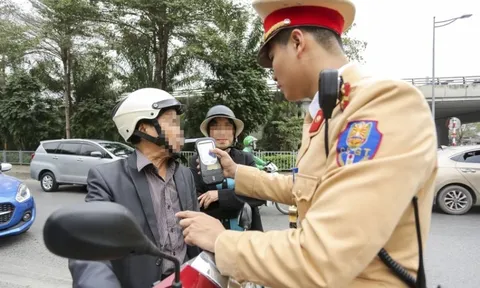 Người ủng hộ, người phân vân về quy định nồng độ cồn bằng 0 khi lái xe