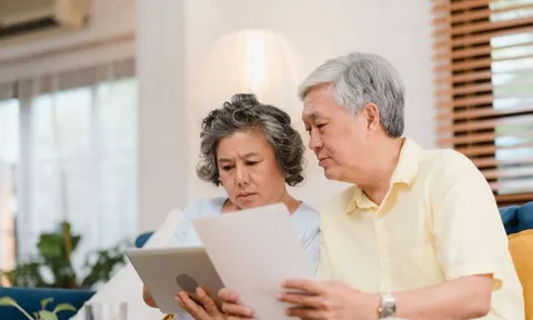 Đủ năm đóng BHXH, người lao động có được nghỉ hưu sớm không?