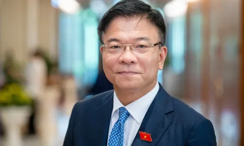 Bộ trưởng Bộ Tư pháp Lê Thành Long giữ chức Phó Thủ tướng