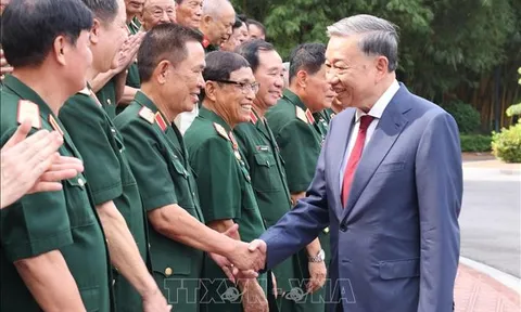 Tổng Bí thư, Chủ tịch nước Tô Lâm gặp mặt đoàn cựu chiến binh Sư đoàn 308