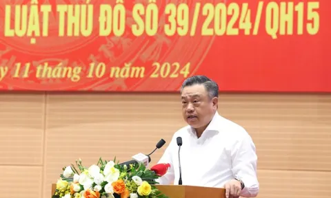 Chủ tịch Hà Nội: Mỗi cán bộ, công chức phải nắm vững tinh thần của Luật Thủ đô