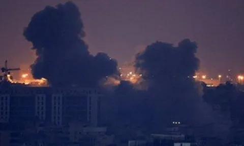 Israel không kích Beirut, 2 tòa chung cư bốc cháy dữ dội, hơn 100 người thương vong