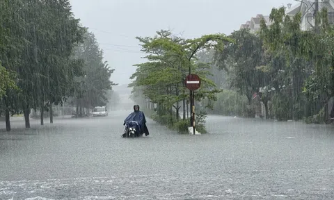 Dự báo thời tiết ngày 22/10: Miền Bắc mưa to "sầm sập" kéo dài