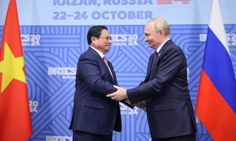 Thủ tướng hội đàm với Tổng thống Putin - hoạt động đối ngoại cuối cùng tại Kazan