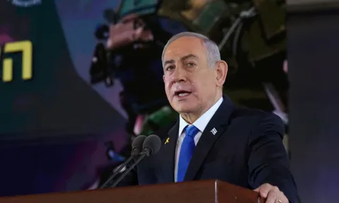 Ông Netanyahu tuyên bố Israel đã tấn công Iran gây thiệt hại lớn, lãnh tụ Khamenei nhận định "không nên thổi phồng thiệt hại"