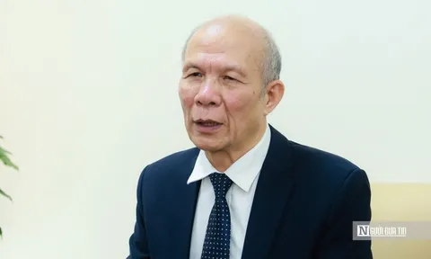 Cần "hàng rào" chính sách bảo vệ sách giáo khoa