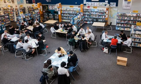 Dạy thêm, học thêm trên thế giới: Ngành kinh tế 'bền vững' hàng chục tỷ USD