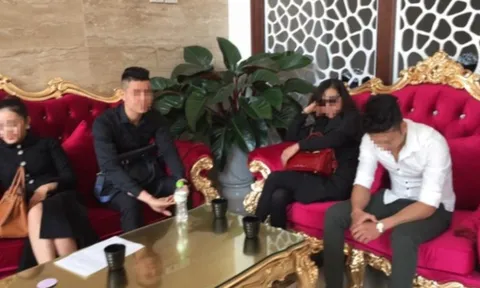 Dàn "mỹ nam" siêu vip đi khách cho quý bà giải đen lộ diện sau tin nhắn "cho 1 cu em 6 múi"