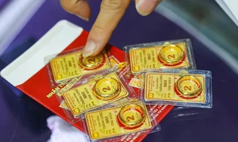 Vàng nhẫn đắt hơn vàng miếng SJC, nỗi lo giá lên tới 100 triệu/lượng