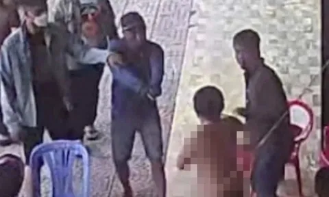 Diễn biến mới nhất vụ "mâu thuẫn chơi xóc đĩa, mang súng nhựa xông vào nhà dân"