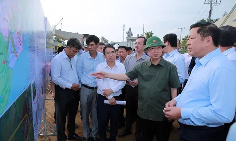 Phó Thủ tướng đôn đốc các tỉnh cung ứng đủ vật liệu, đẩy nhanh tiến độ các dự án giao thông trọng điểm phía Nam