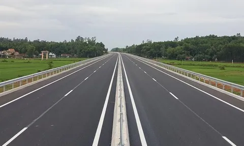 Thực hiện "5 rõ", quyết tâm hoàn thành 3.000 km đường bộ cao tốc