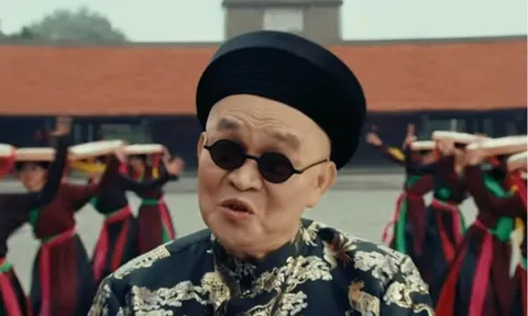 ‘Bắn rap’ trong Bắc Bling: Nghệ sỹ Xuân Hinh giàu cỡ nào mà lo Hòa Minzy không đủ tiền trả cát-xê?