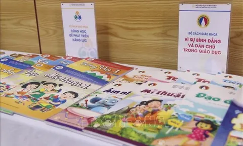 Bộ GD&ĐT thẩm định sách giáo khoa biên soạn theo Chương trình giáo dục phổ thông 2018