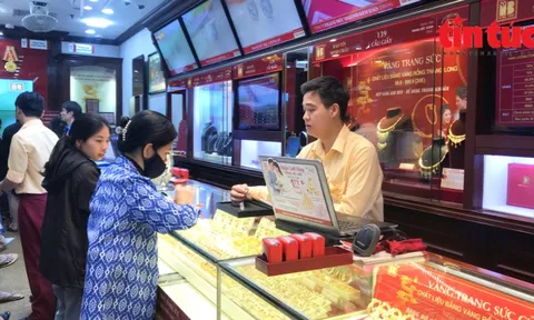 Giá vàng sáng 31/3 đồng loạt tăng mạnh, vượt 101 triệu đồng/lượng