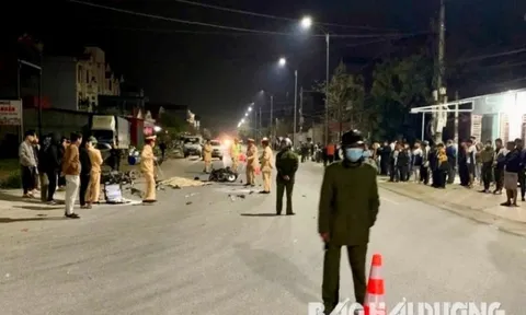 Camera ghi lại tình tiết bất thường vụ 2 xe mô tô va chạm, 4 người thương vong ở Hải Dương