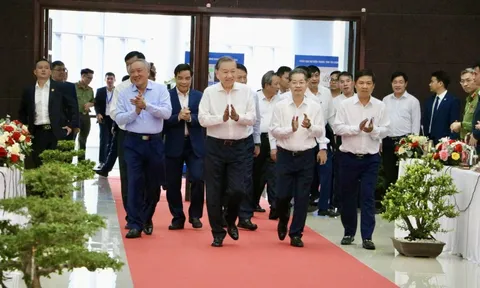 Tổng Bí thư: Sáp nhập để đưa vùng đất Quảng Đà vươn ra biển lớn