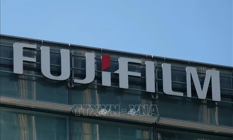 Doanh số máy ảnh Fujifilm 'Instax' vượt mốc 100 triệu chiếc sau gần 30 năm