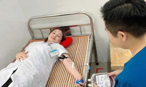 7 y, bác sĩ hiến máu cứu sống bệnh nhân rơi từ vách núi nguy kịch
