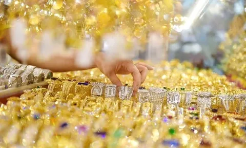 Lời khuyên cực kỳ thiết thực khi vàng giữ đỉnh 107,5 triệu đồng