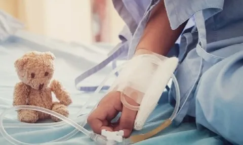 Bé 15 tháng tuổi bị tụ máu não vì ngã từ chiếc xe mà gia đình nào có trẻ nhỏ cũng hào hứng sắm vì yêu con