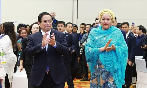 Thủ tướng: Hợp tác công-tư là chìa khoá để hiện thực hoá các mục tiêu phát triển bền vững