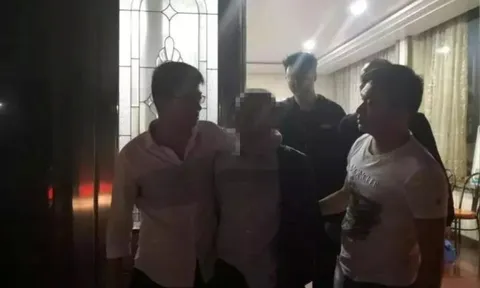 Đào được 4,4kg vàng từ tường nhà, chủ nhân đau khổ vì lý do này