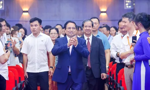 Thủ tướng: 'Thần tốc táo bạo' để đưa Việt Nam trở thành trung tâm đổi mới sáng tạo