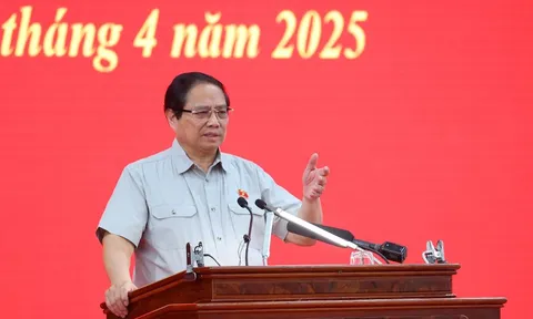 Thủ tướng: 'Thần tốc, táo bạo' để phát triển đồng bộ cả 5 loại hình giao thông tại ĐBSCL