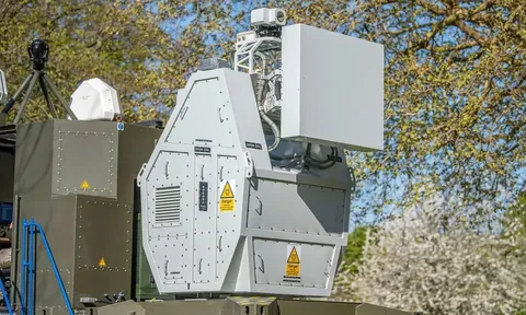 Phá vỡ phòng tuyến Toretsk: Nga áp sát trung tâm tiếp vận chiến lược của Ukraine