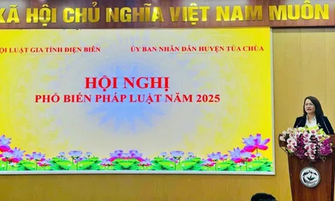 Hội Luật gia tỉnh Điện Biên tuyên truyền pháp luật cho cán bộ thôn, bản