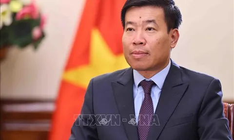 Củng cố niềm tin và tăng cường tin cậy chính trị, sức mạnh của tình đoàn kết Việt - Lào