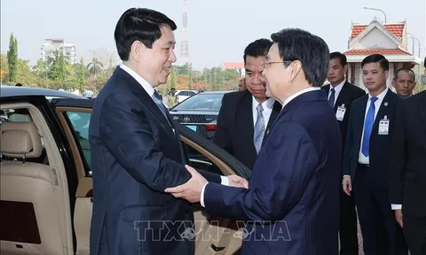 Chủ tịch nước Lương Cường hội kiến Chủ tịch Quốc hội Lào