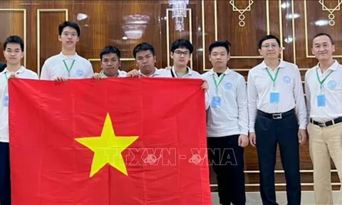 Cả 6 học sinh Việt Nam tham dự Olympic Giao lưu Toán học Turkmenistan đều đoạt Huy chương Vàng