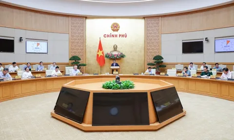 Thủ tướng: Triển khai hiệu quả "bộ tứ chiến lược"; thực hiện bằng được các mục tiêu lớn