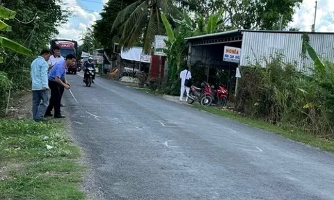 Cơ quan Điều tra VKSND Tối cao kiểm tra hiện trường vụ tai nạn giao thông khiến nữ sinh tử vong ở Vĩnh Long