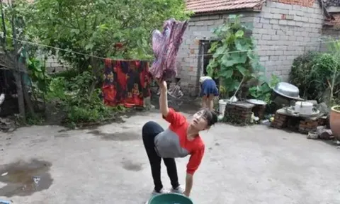 Cãi lời bác sĩ, "cô gái bò" quyết sinh con cùng chồng 50 tuổi, 2 đứa trẻ chào đời ai cũng tò mò
