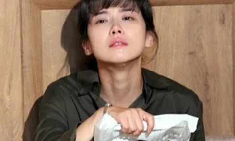 Giấu chồng con đặt camera trong nhà, vợ quay được cảnh tượng đau lòng, lập tức ly hôn