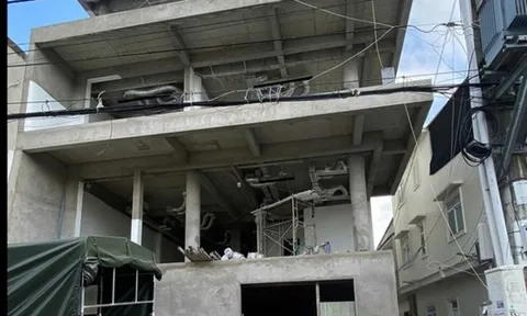 Xe rùa rơi từ tầng 4 trúng đầu khiến thợ hồ 49 tuổi tử vong thương tâm