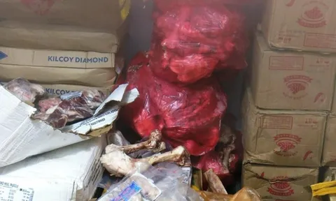 Gần 6,5 tấn thực phẩm không rõ nguồn gốc ở Ninh Bình bị thu giữ