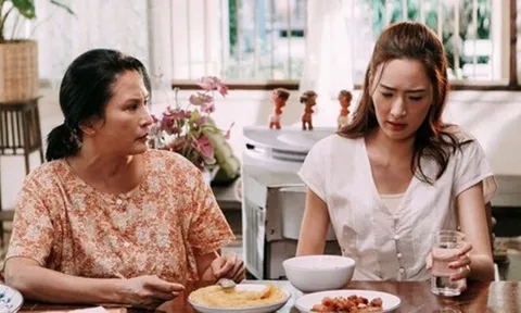 Con ăn tôm hùm, cua hoàng đế, bò Wagyu mỗi tuần mà vẫn gầy, xem camera tôi thấy ân hận