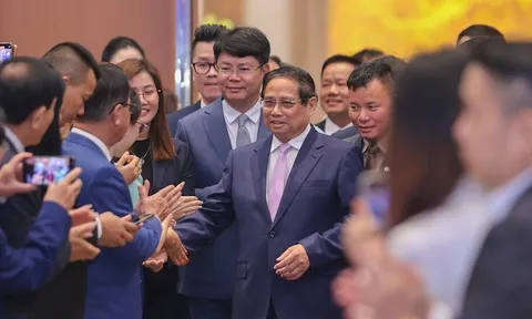 Thủ tướng: Giải quyết xong các yêu cầu, khó khăn của doanh nghiệp trong vòng 2 tuần