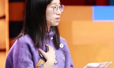 Con gái học kém bị cô giáo trả về, gia đình vay 3,3 tỷ đồng cho sang Mỹ du học và cái kết khi trưởng thành