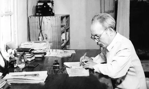 100 năm báo chí cách mạng: Vì dân tộc, vì tương lai