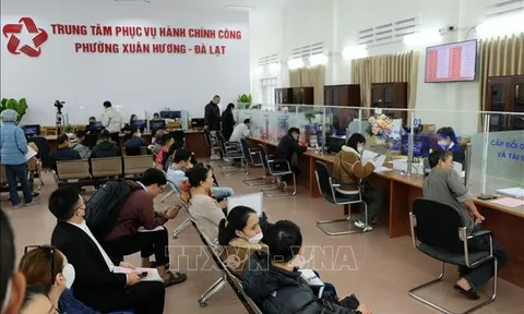 Nghiêm cấm tổ chức liên hoan, chúc mừng nhận chức, lên chức liên quan đến sắp xếp, hợp nhất đơn vị hành chính