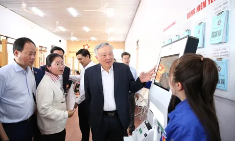 Phó Thủ tướng Thường trực Nguyễn Hòa Bình thăm và làm việc với xã Đức Trọng