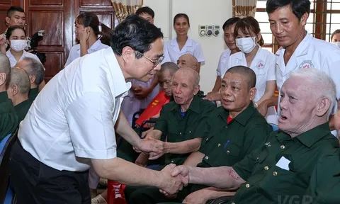 Tiếp tục chăm lo tốt đời sống người có công với cách mạng