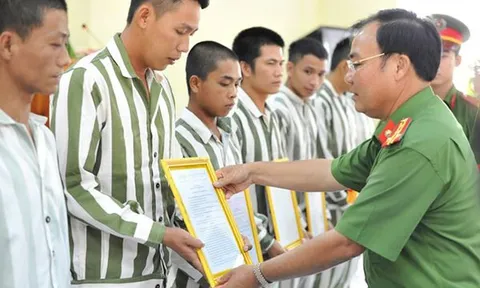 Hướng dẫn đặc xá năm 2025 (đợt 2)